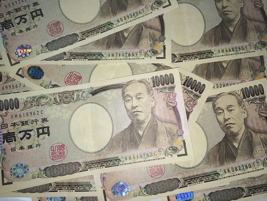 Billetes de yenes japoneses para explicar cómo evitar comisiones extranjero